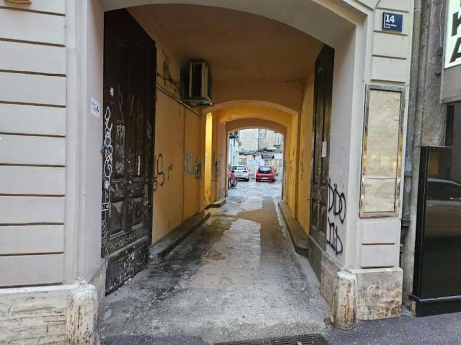 Zagreb Central 2Br + Parking Exterior foto
